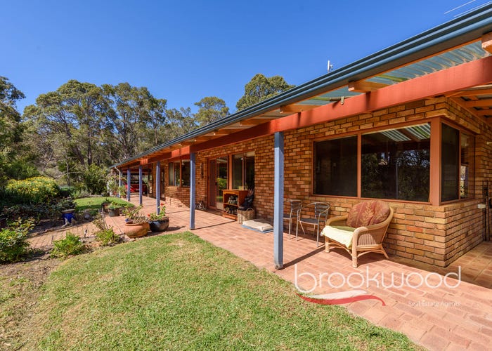 300 Jarrah Road, Mundaring, WA 6073