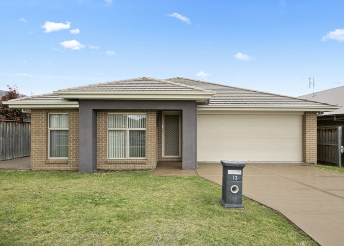 13 Golden Whistler Avenue, Aberglasslyn, NSW 2320