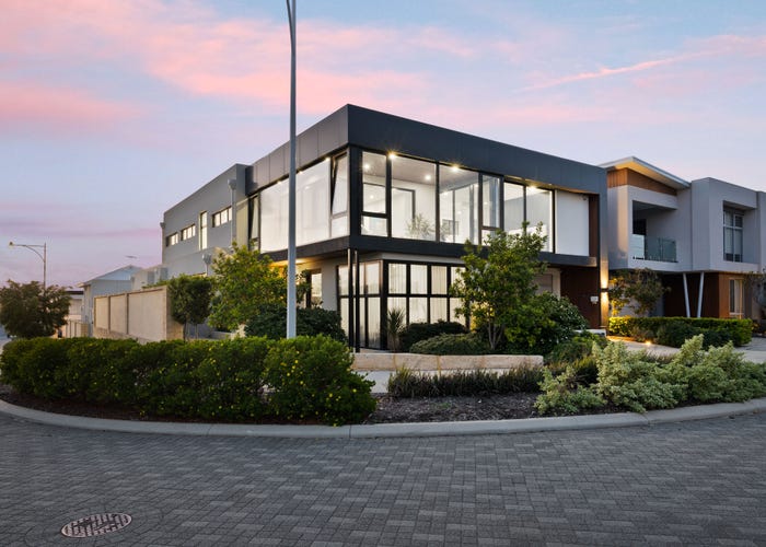 15 Bellefontaine Grove, Mindarie, WA 6030
