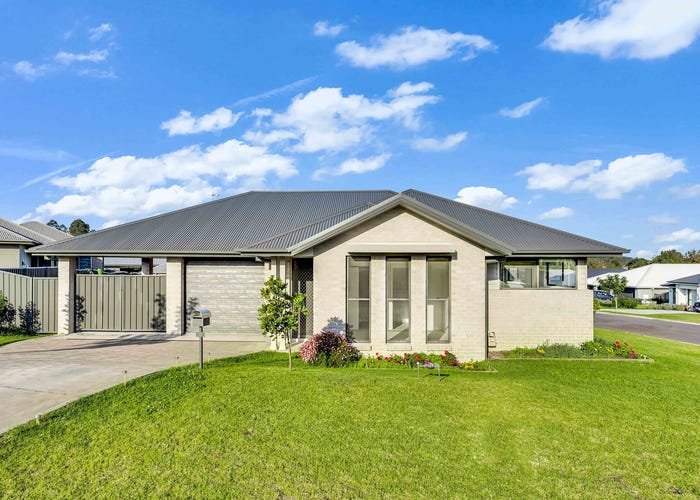 2 Koda Cl Aberglasslyn NSW 2320