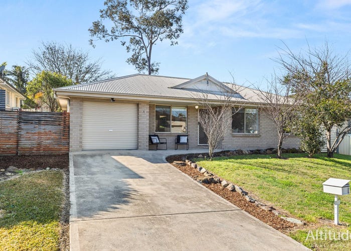 71 Clayton Crescent, Rutherford, NSW 2320