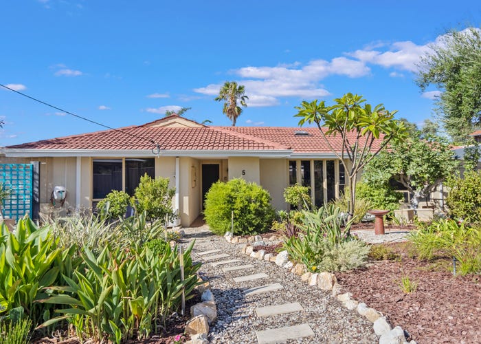 5 Wells Place, Padbury, WA 6025