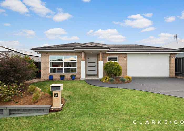 9 Crestwood Road, Thornton, NSW 2322