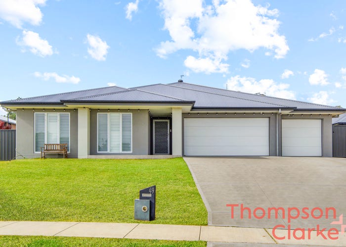 49 Grand Pde Rutherford NSW 2320