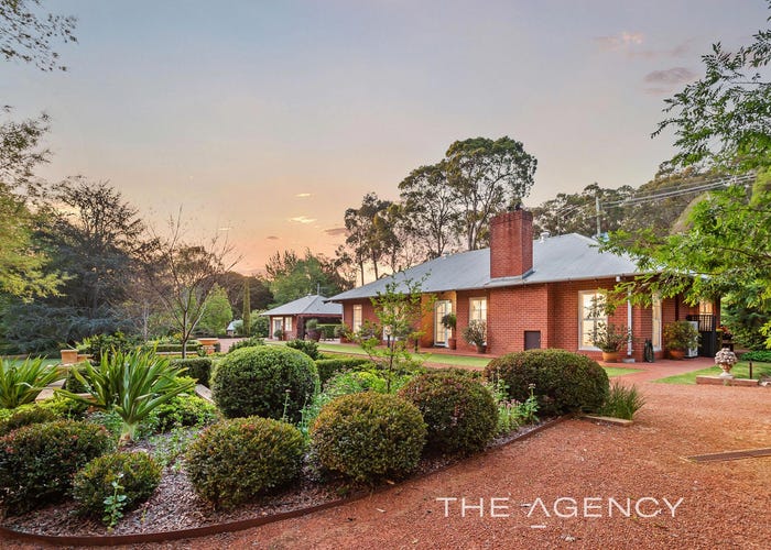 1190 Walker Street, Mundaring, WA 6073