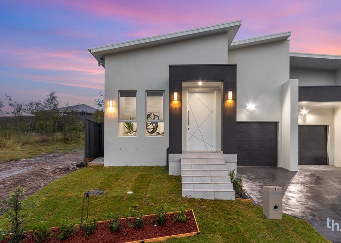 8 Becher Road, Farley, NSW 2320