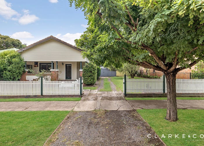 4 Stuart Street, Lorn, NSW 2320