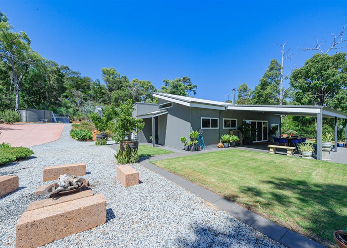 44 Matthews Way, Stoneville, WA 6081