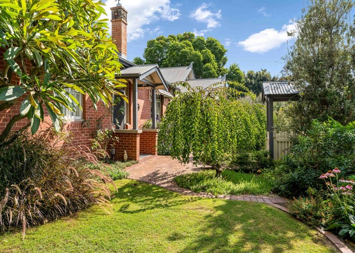 22 Nillo Street, Lorn, NSW 2320