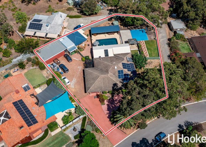13 Serena Grove, Mount Nasura, WA 6112