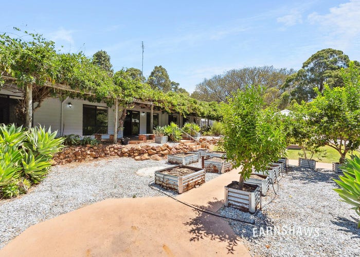 13 Clifton Street, Chidlow, WA 6556