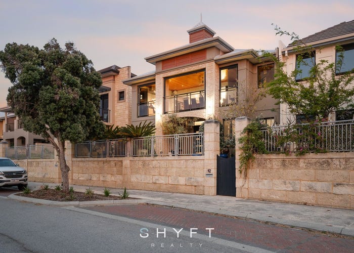12 Torquay Pass, Mindarie, WA 6030