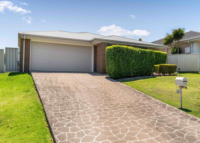 9 Portabello Crescent, Thornton, NSW 2322