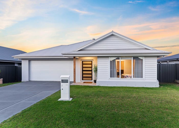 16 Grenache Crescent, Cliftleigh, NSW 2321