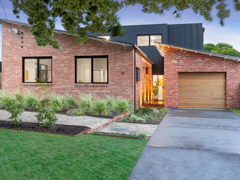 12 Lindisfarne Crescent,Lake Wendouree