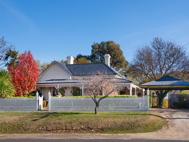 23 View Street,Castlemaine