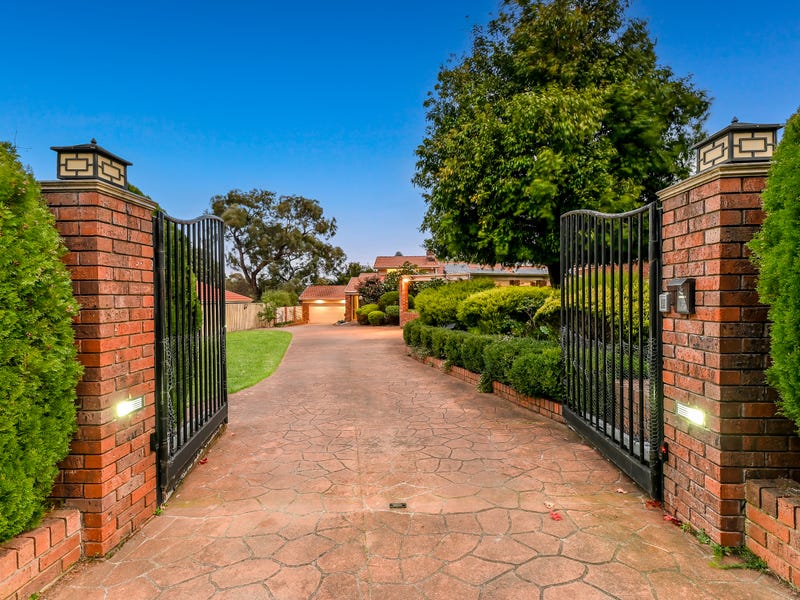 2 Campbell Street,Glen Waverley