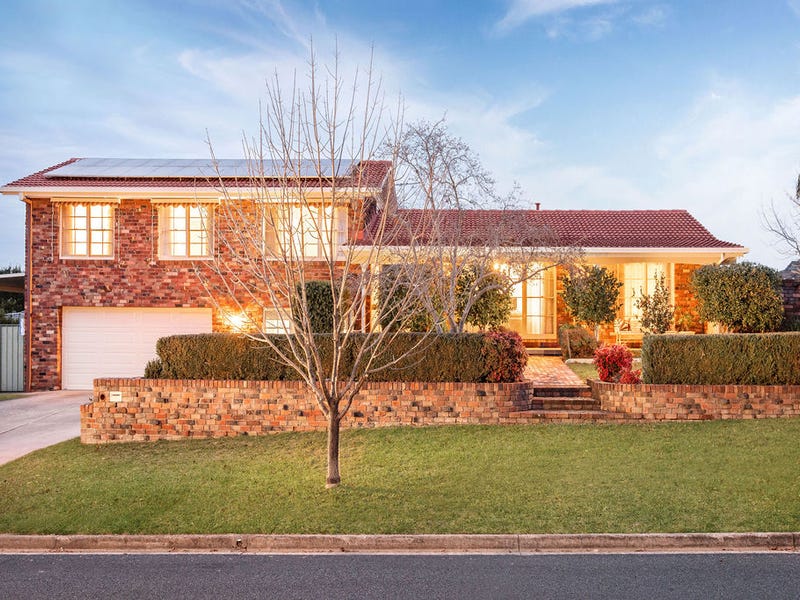 1 Gemstone Place,West Albury